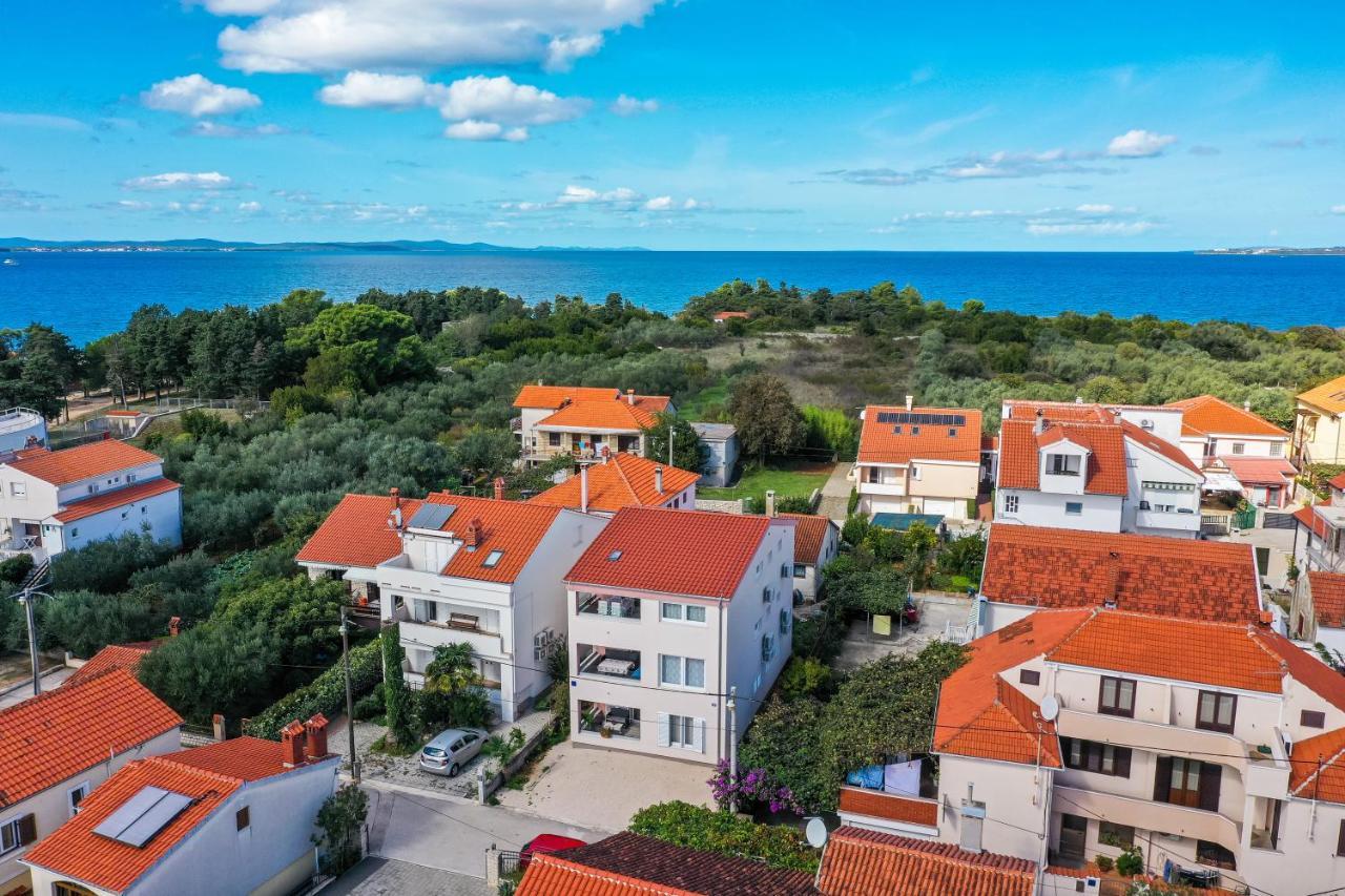 Apartment Puntamika Villa De Rosa - Ground Floor Zadar Dış mekan fotoğraf