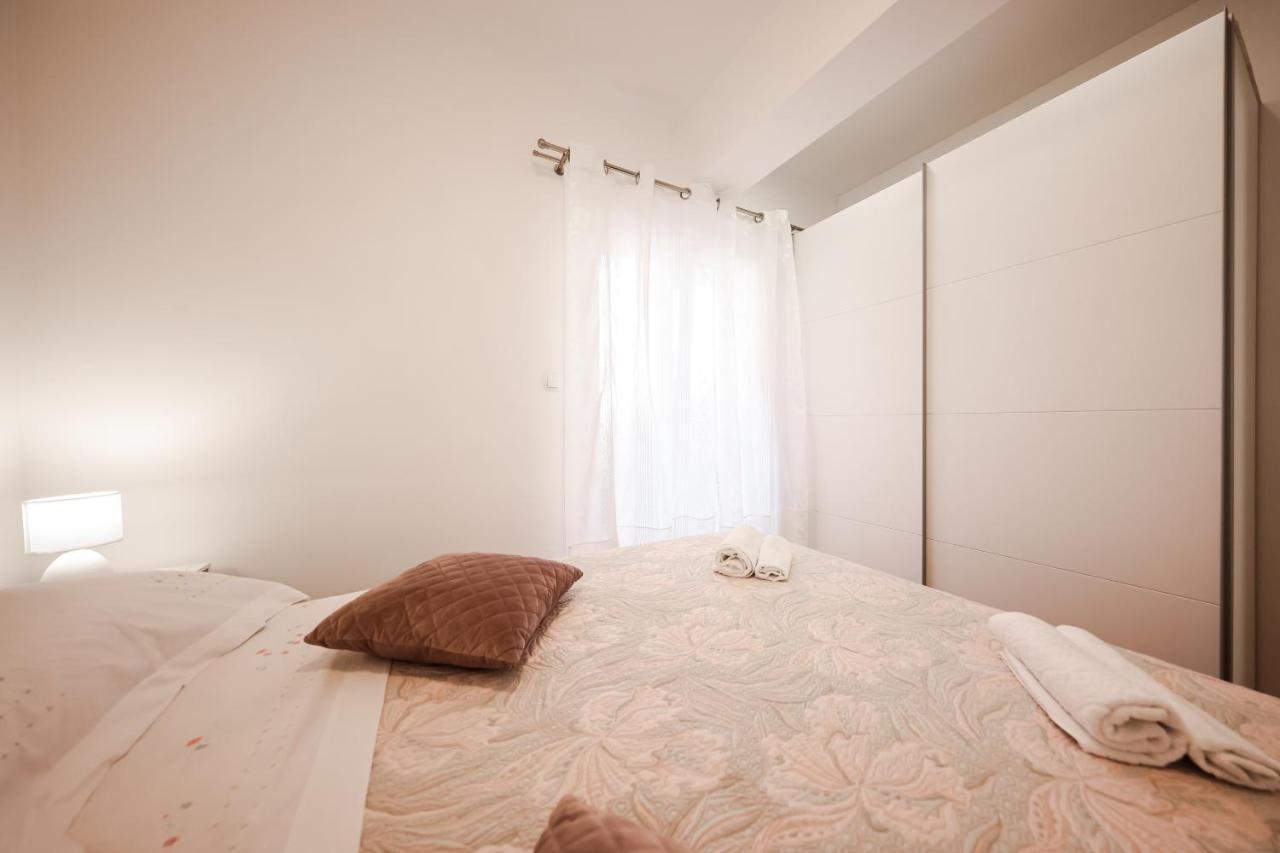 Apartment Puntamika Villa De Rosa - Ground Floor Zadar Dış mekan fotoğraf